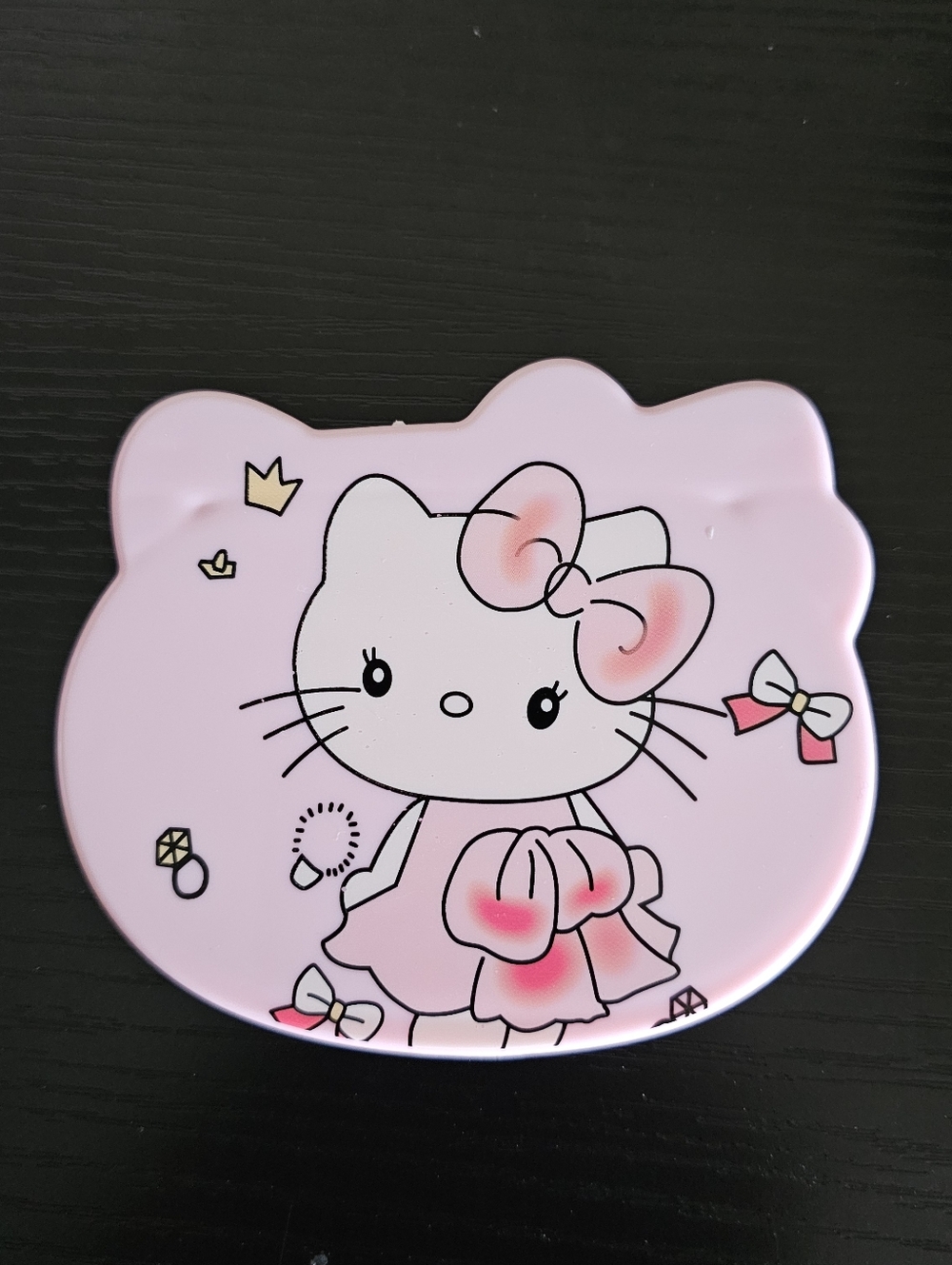 Hello Kitty Light Pink Travel Compact Mirror and Matching Comb - Picture 2 of 2